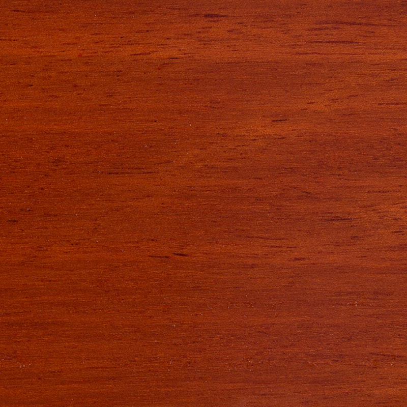 Gedämpfter Erdton Taun, Holzboden mit mattem Finish