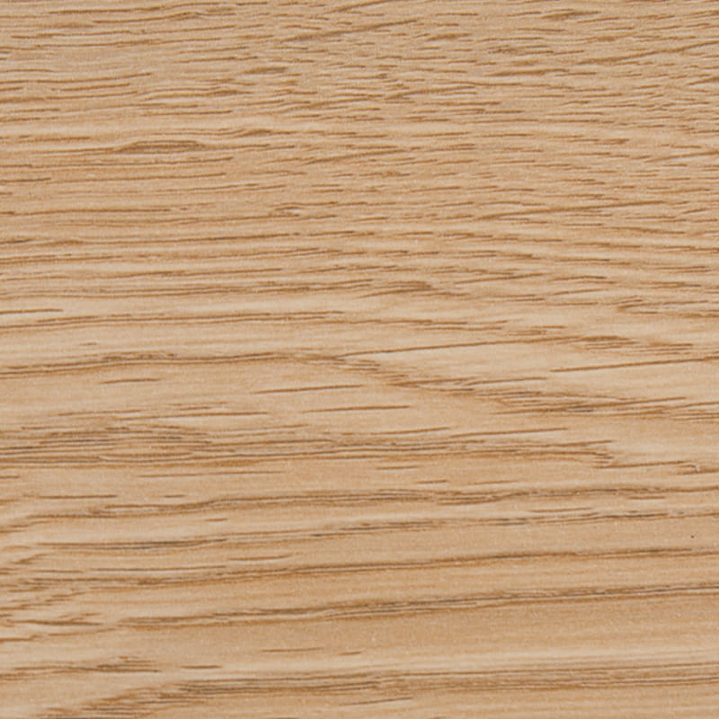 Weißer Eichen-Fischgrätenparkett in hellem Beige, matt